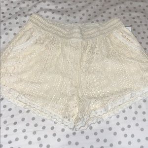 Lace Beige Shorts